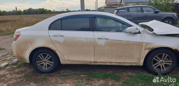 Geely Emgrand EC7 1.5 МТ, 2013, битый, 117 000 км