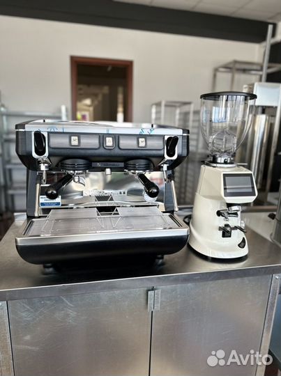 Кофемашина Nuova Simonelli Appia Life