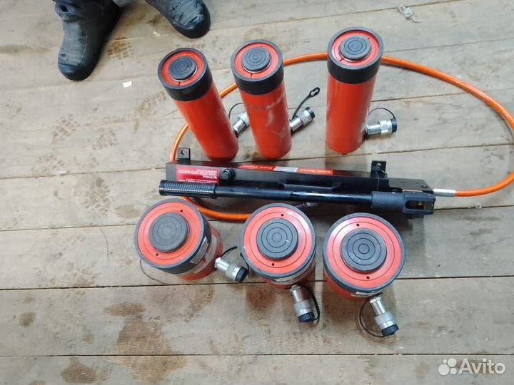 Домкрат гидравлический