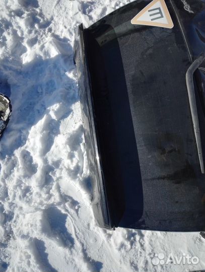 Дверь багажника Toyota Passo