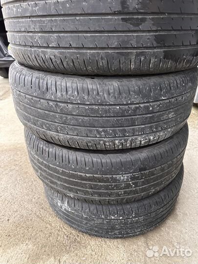 Goodyear EfficientGrip Performance SUV 225/55 R19
