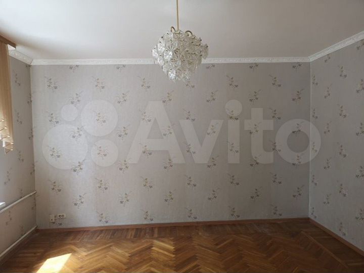 3-к. квартира, 97,3 м², 1/12 эт.