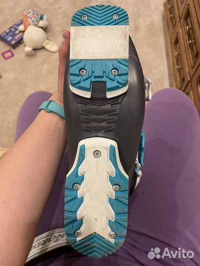 Горнолыжные ботинки 38