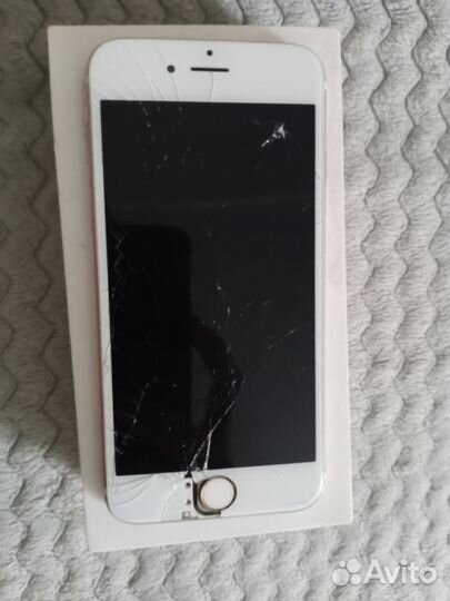 Телефон iPhone 6s