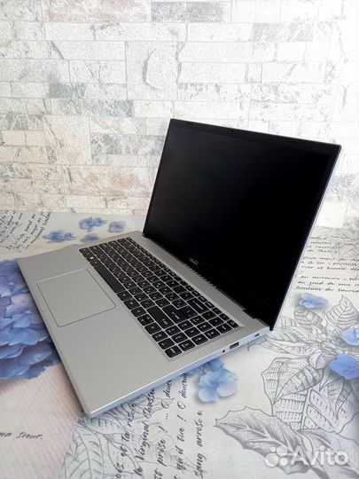 Игровой Ультрабук Acer 2023 года в идеале