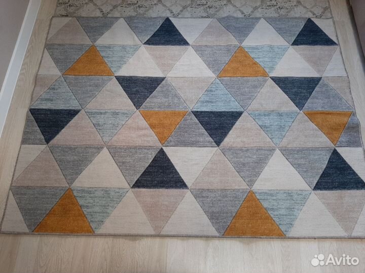 Ковер шерстяной