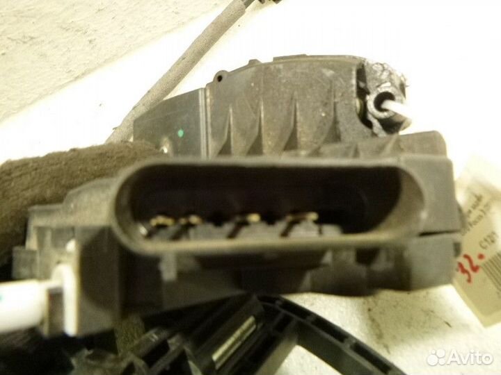 Замок двери задней левой ford focus focus III 2011