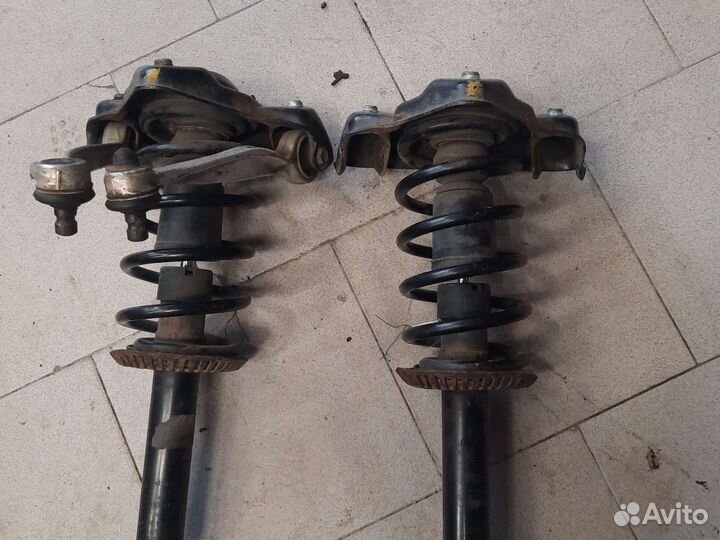 Передние стойки Volkswagen Passat B5, Audi A6 c5