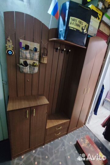 Прихожая со шкафом бу