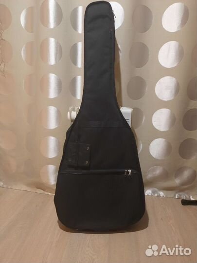 Гитара с чехлом