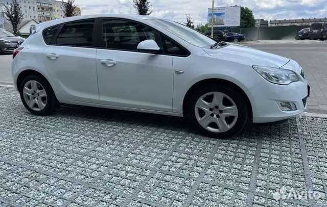 Opel Astra 1.6 AT, 2011, 108 000 км