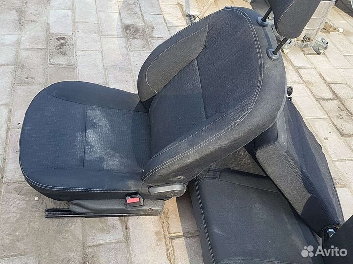 Renault duster 2019-2022- сиденье пассажирское