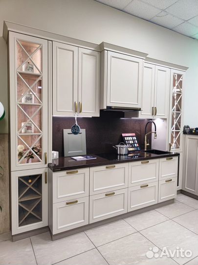 Кухня на заказ угловая