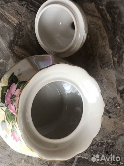 Сахарница, банки