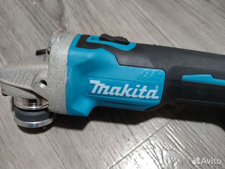 Аккумуляторная ушм (болгарка) makita 125мм