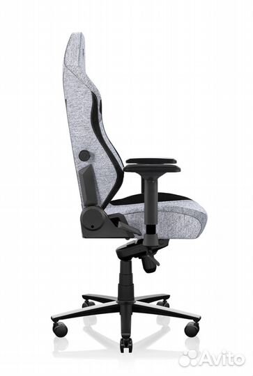 Игровое компьютерное кресло