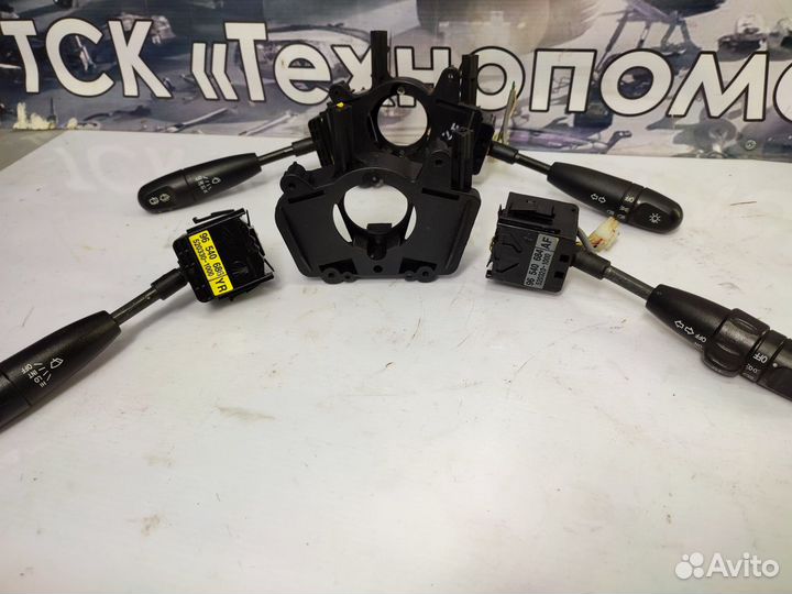 Переключатель подрулевой Chevrolet Aveo T200