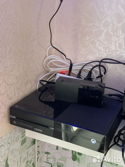 Xbox One (в подарок киннект)
