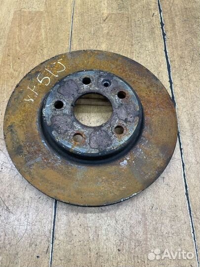 Тормозной диск передний левый Opel Astra J A16XER