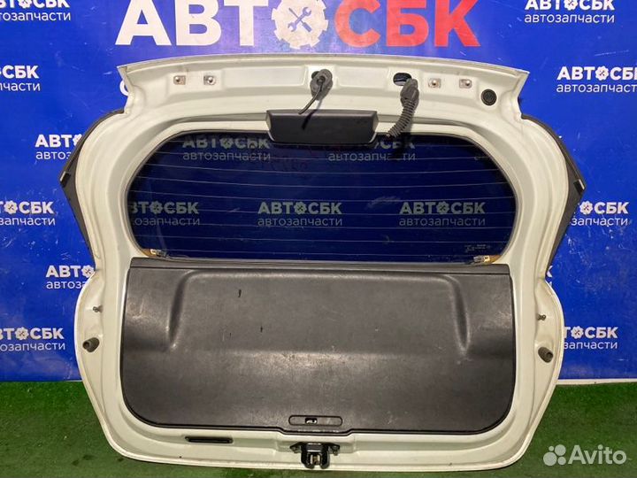 Дверь багажника Nissan Note E12 hr12ddr