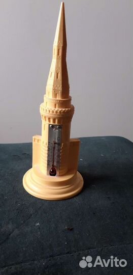 Градусник статуэтка Кремль