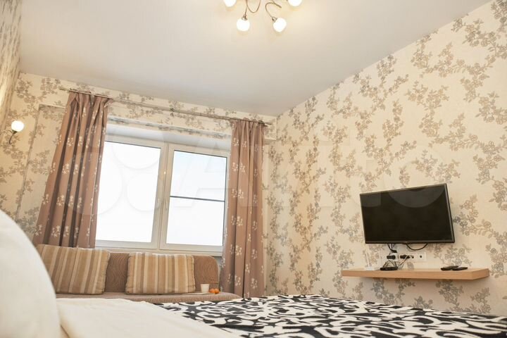 1-к. квартира, 37 м², 10/15 эт.