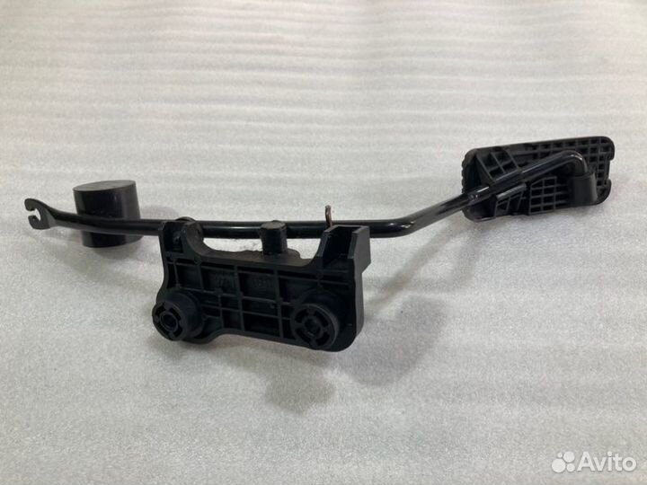 Педаль газа Hyundai Elantra Hd седан G4FC 2009