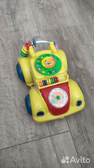 Детские игрушки б/у (домик, ксилофон, машинки)