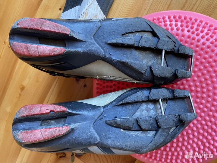 Лыжные ботинки коньковые Adidas pilot