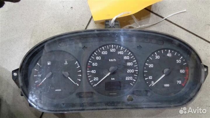 Панель приборов Renault Scenic 1 1996-2003