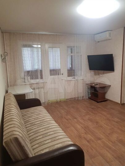 3-к. квартира, 54 м², 2/5 эт.