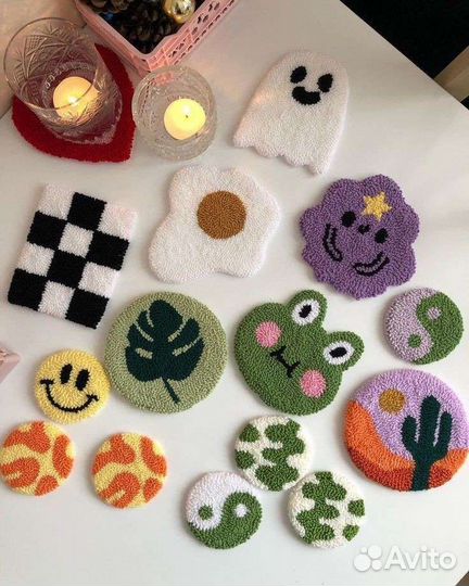 Изделия в технике ковровой вышивки