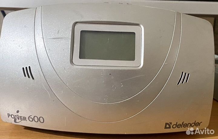 Стабилизатор напряжения Defender AVR iPower 600