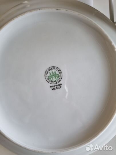 Набор столовой посуды из фарфора