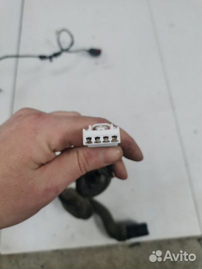 Проводка двери задняя правая Ford Focus 3 хэтчбек