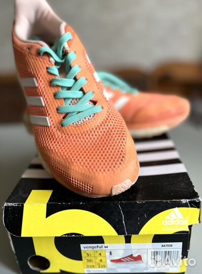 Кроссовки женские adidas 38