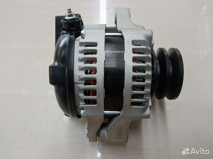 Генератор Hino300 24V 80A