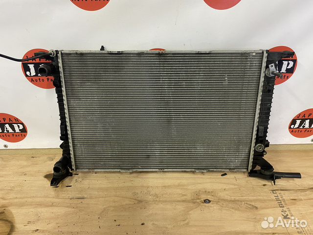 Радиатор охлаждения Audi Q5 8R