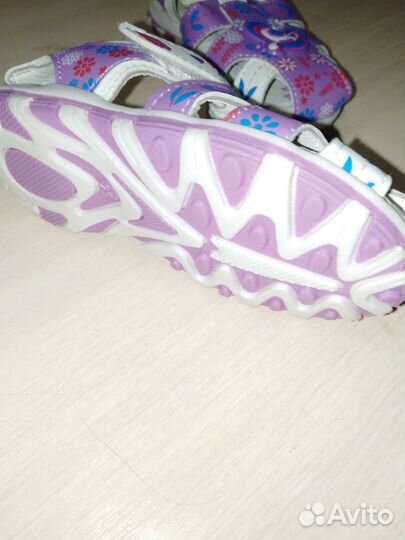 Босоножки для девочки