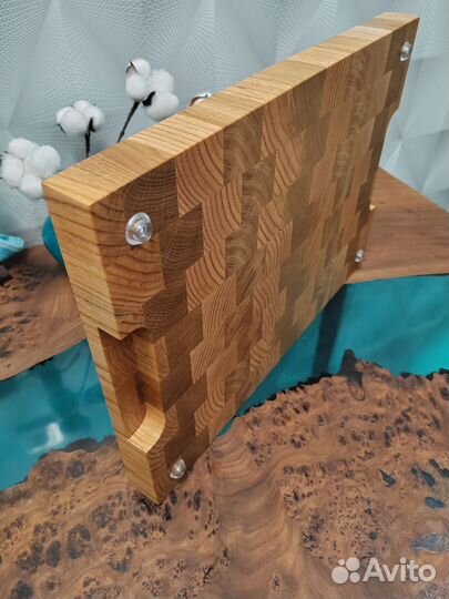 Торцевая разделочная доска из дуба