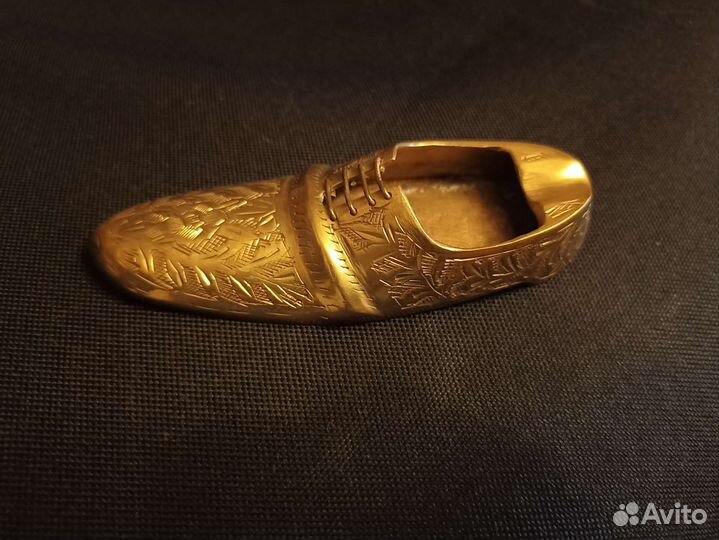 Пепельница ботинок