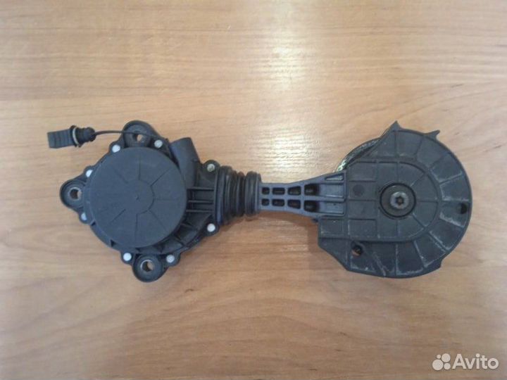 Натяжитель приводного ремня Peugeot 308 T7 EP6