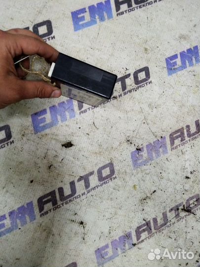 Блок управления центральным замком Шевроле Лачетти