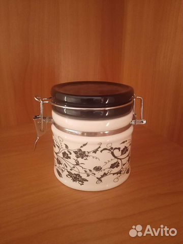 Банка с бугельным замком