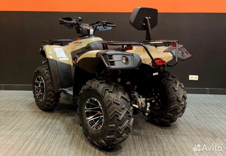 Квадроцикл Linhai Yamaha D 300 4WD бежевый