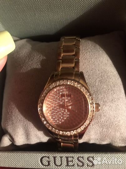 Часы guess