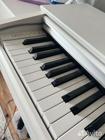 Цифровое пианино yamaha ydp-143