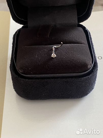 Пирсинг с бриллиантом из белого золота