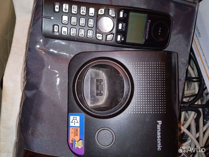 Радиотелефон Panasonic KX-TG7205RU черный