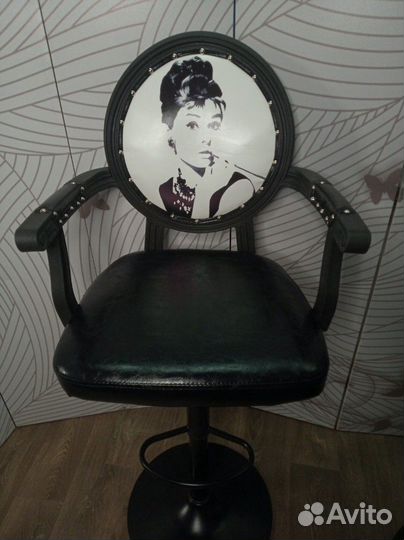 Стул визажиста